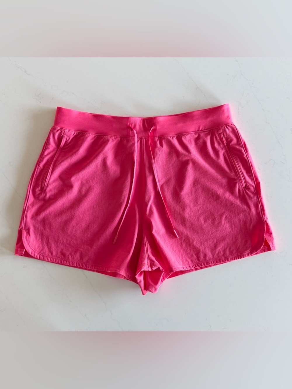 lululemon license to train 4”